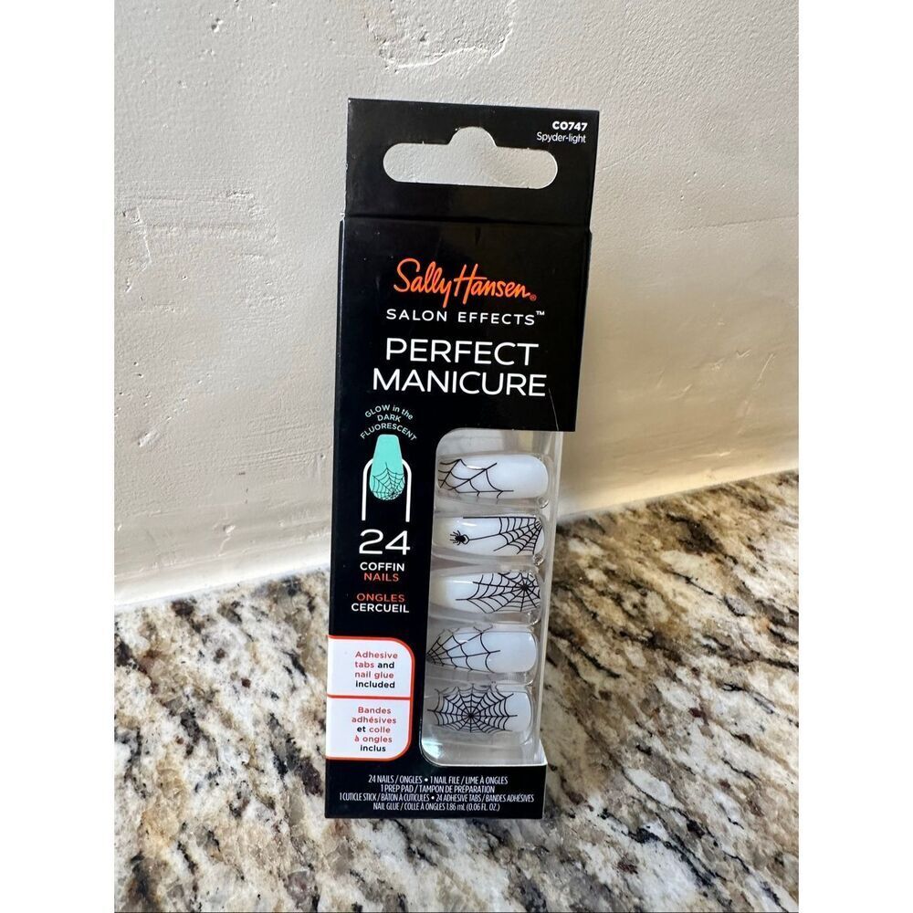 Sally Hansen Halloween Salon Perfect Manicure 24 Press on Nails With Glue Coffin